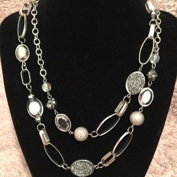 New York & Company Jewelry - NEW YORK & CO Necklace